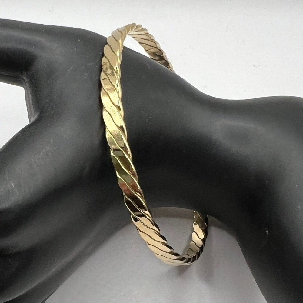 Gold Tone Bangle Bracelet Serpentine‎ Pattern